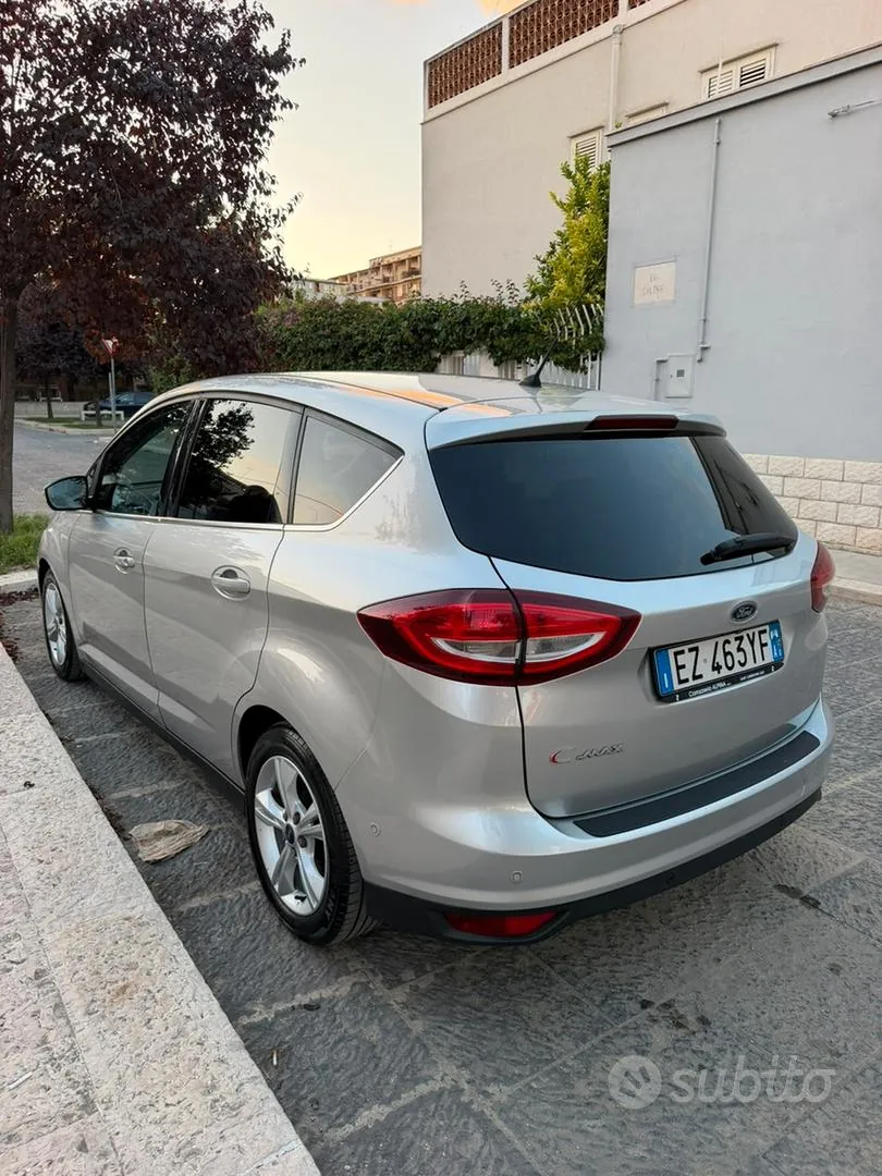Ford C-Max 2015 photo 4