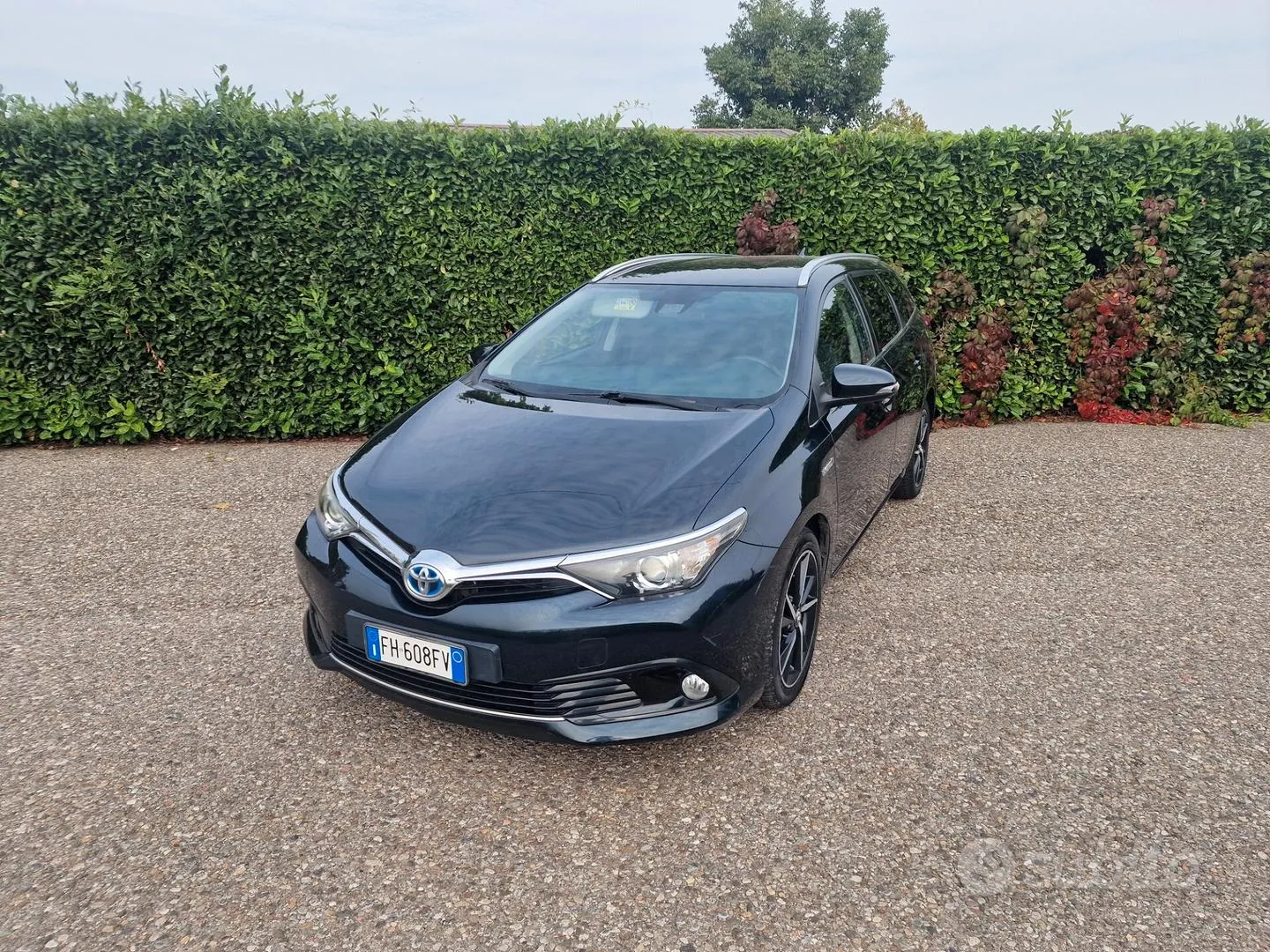 Toyota Auris 2017 photo 2