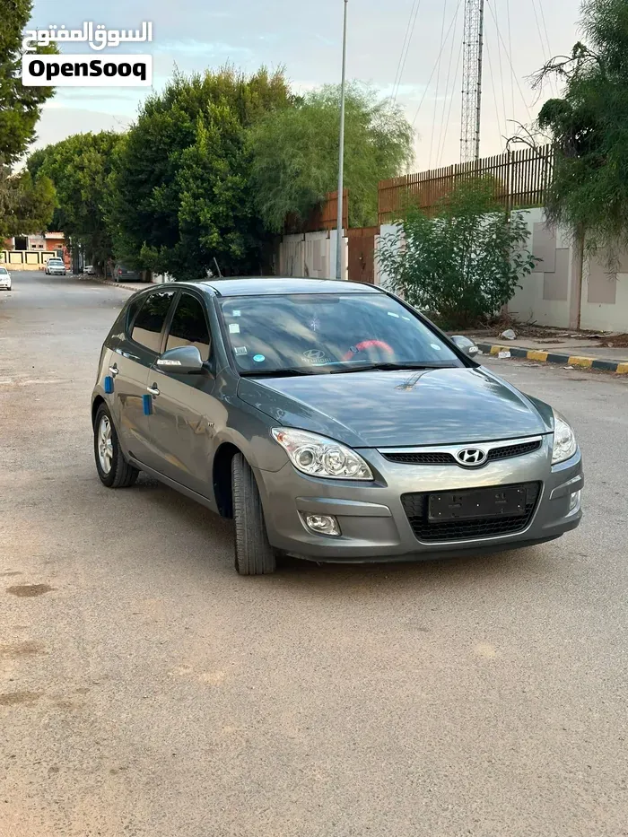 Hyundai I30 2010 photo 2