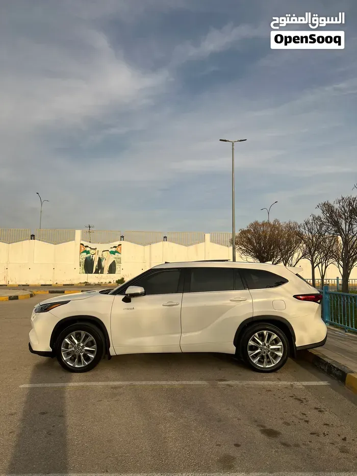 Toyota Highlander 2021 photo 4