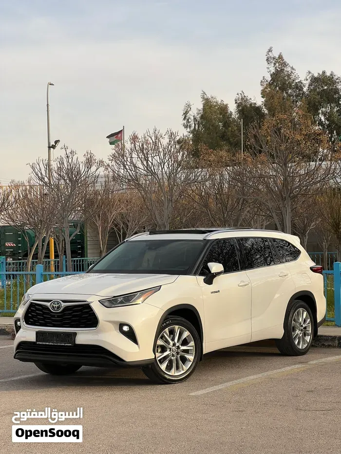 Toyota Highlander 2021 photo 2