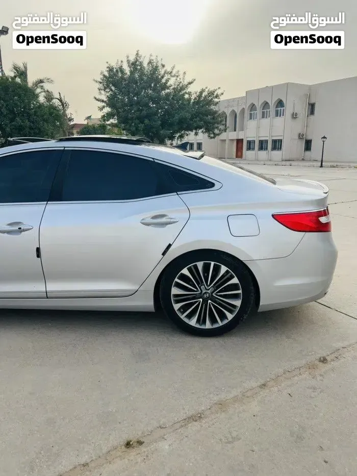 Hyundai Azera 2012 photo 3