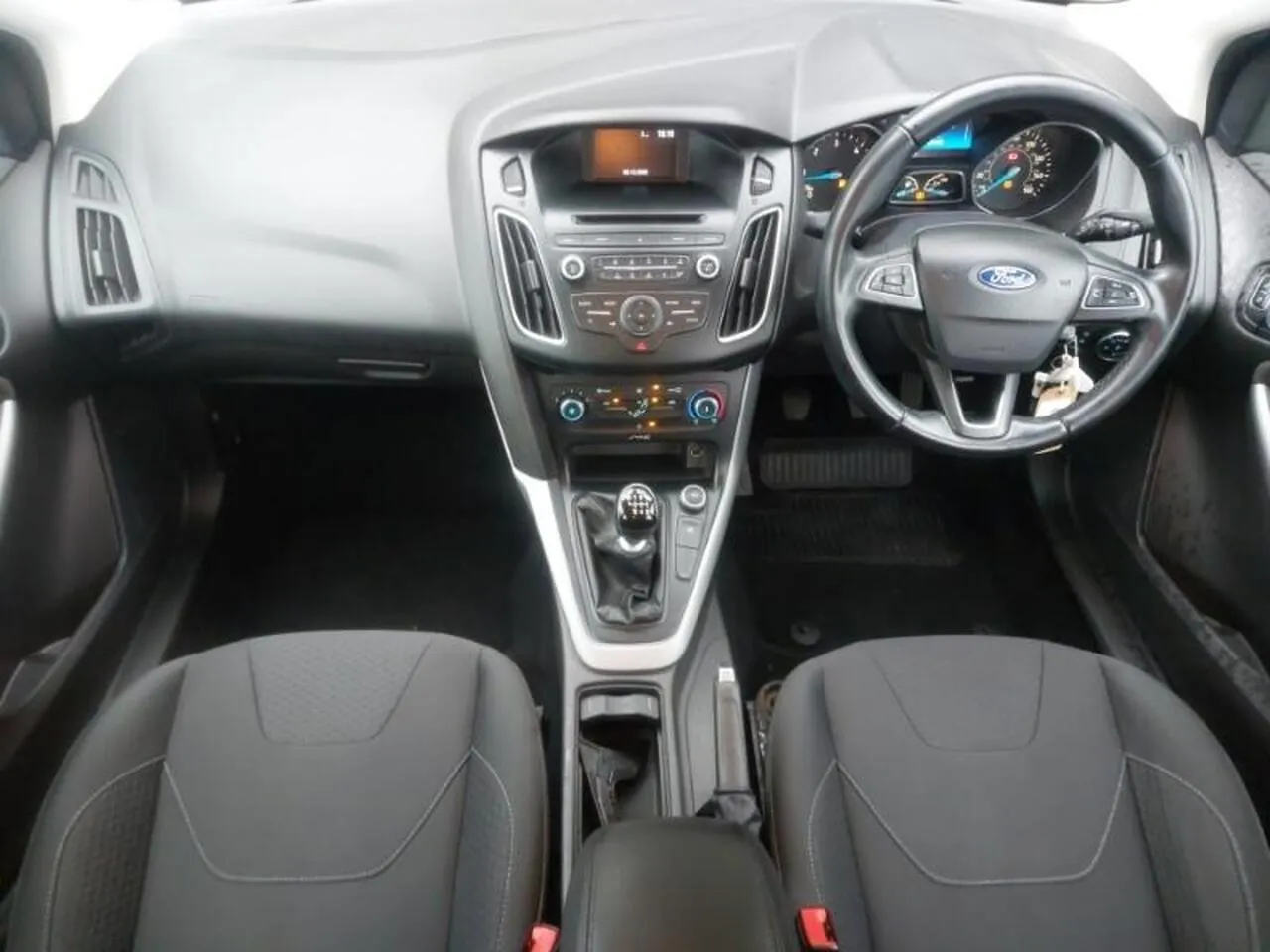 Ford Focus 2015 photo 3