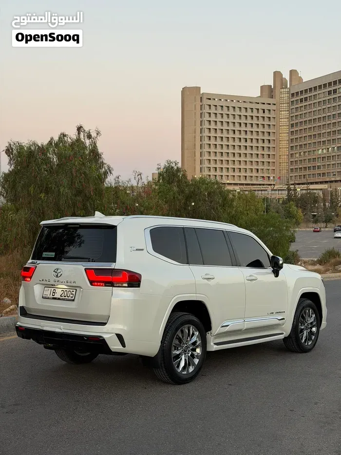 Toyota Land Cruiser 2024 photo 2