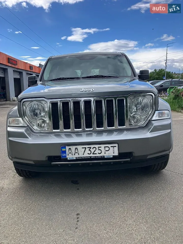 Jeep Cherokee 2012 photo 4
