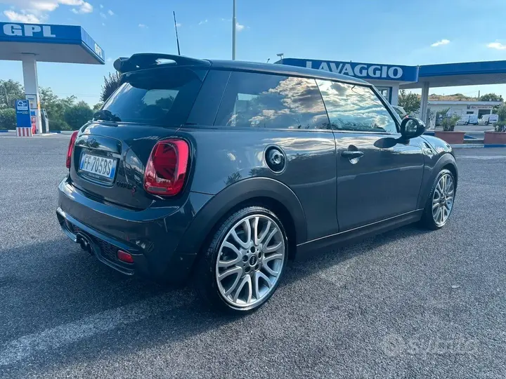 Mini Cooper S 2016 photo 2