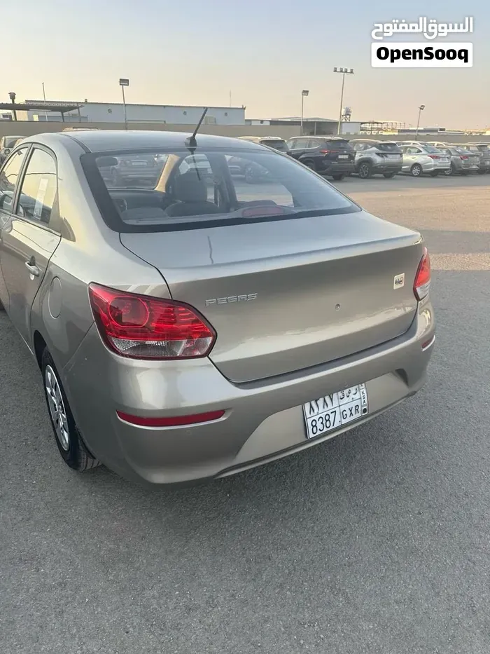 Kia Pegas 2023 photo 2
