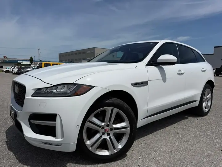 Jaguar F-Pace 2017 photo 2