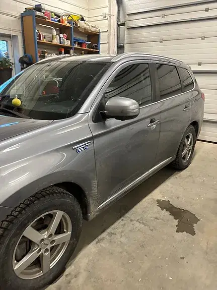 Mitsubishi Outlander 2019 photo 2
