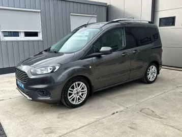 Ford Tourneo Courier 2018 photo 2