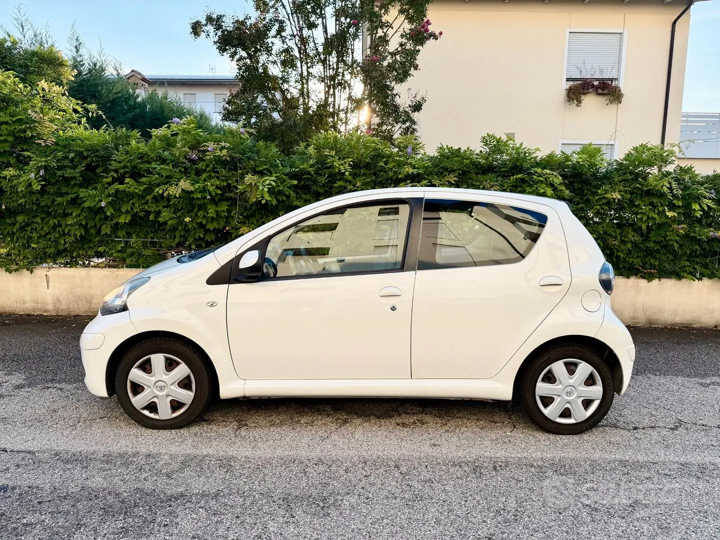 Toyota Aygo 2011 photo 3