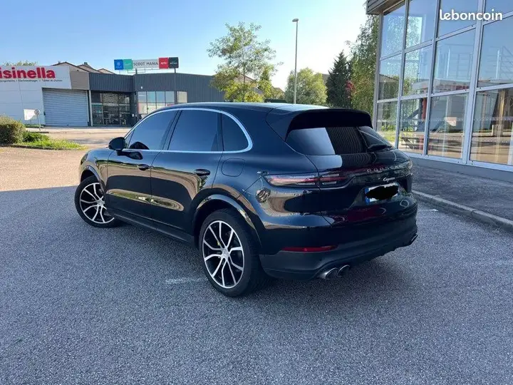 Porsche Cayenne 2019 photo 2