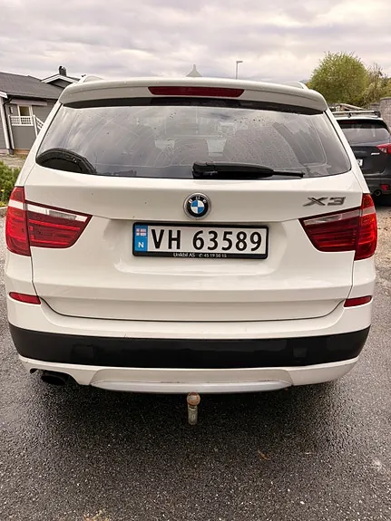 BMW X3 2011 photo 2