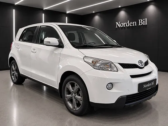 Toyota Urban Cruiser 2010 photo 2