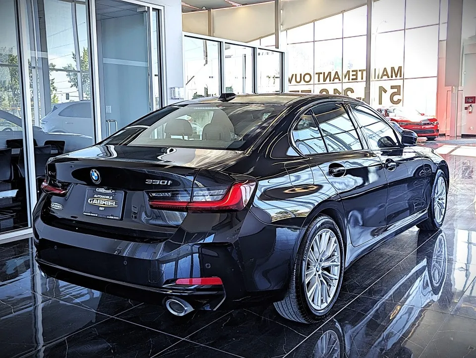 BMW 3Series 2023 photo 5