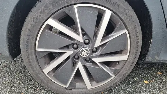 Skoda Octavia 2022 photo 3