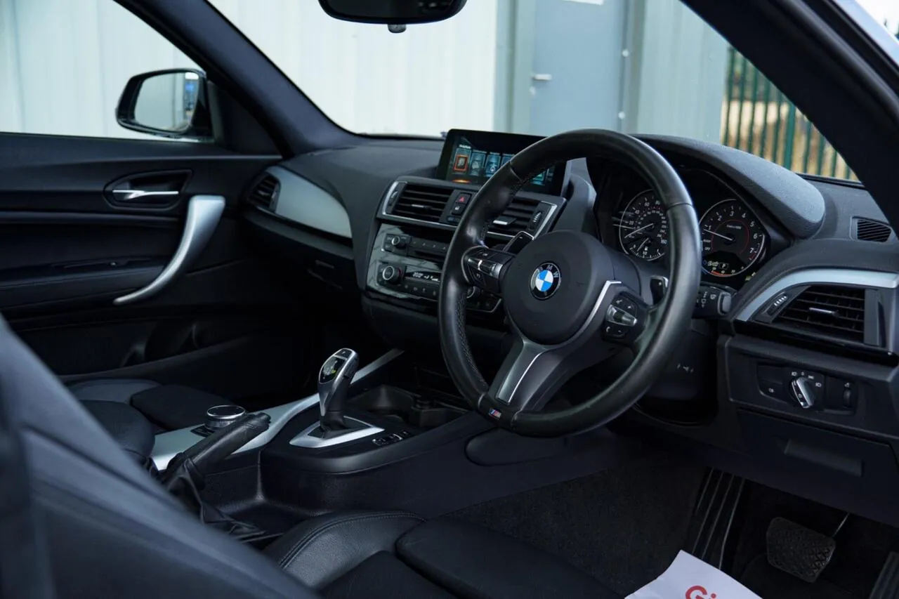 BMW 1 Series 2017 photo 2