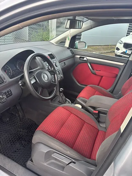 Volkswagen Touran 2006 photo 5