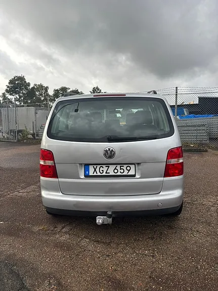 Volkswagen Touran 2006 photo 2