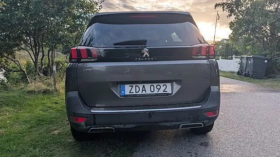 Peugeot 5008 2017 photo 3