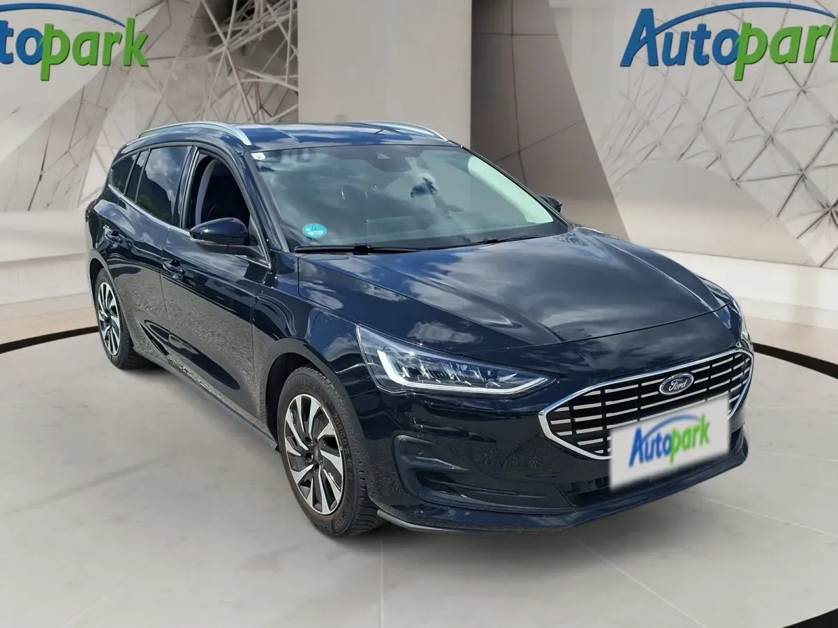 Ford Focus 2024 photo 3