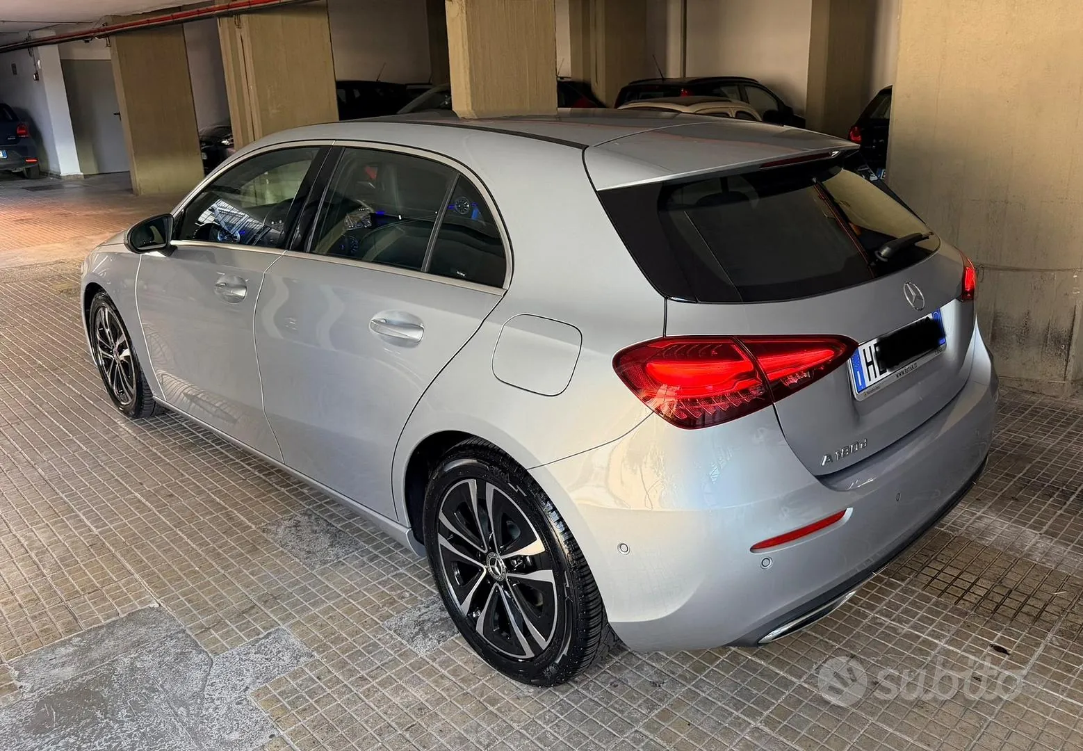 Mercedes-Benz A 180 2024 photo 4