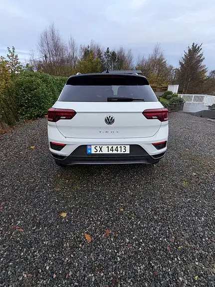 Volkswagen T-Roc 2020 photo 3