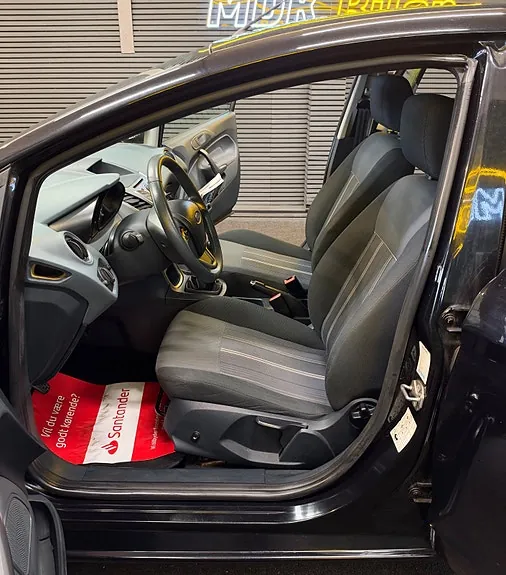 Ford Fiesta 2009 photo 5