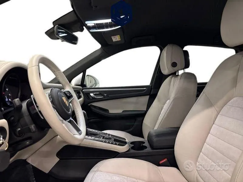 Porsche Macan 2020 photo 2
