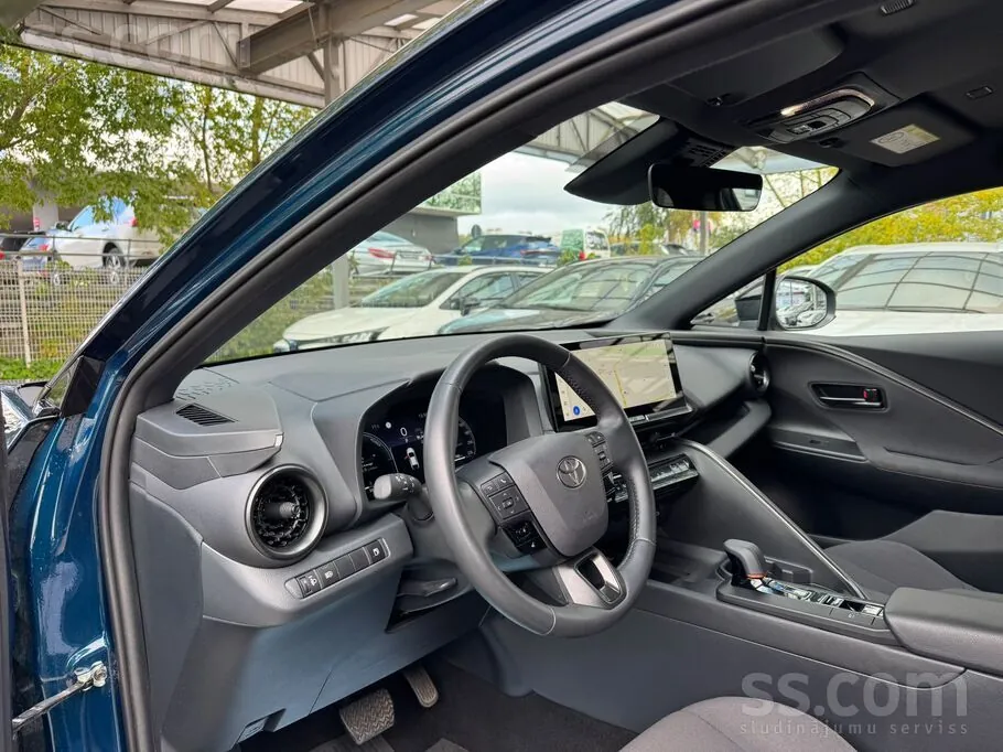 Toyota C-Hr 2025 photo 5