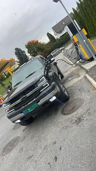 Chevrolet Silverado 2500 2004 photo 2