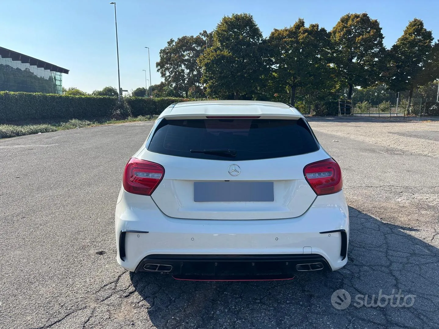Mercedes-Benz A200 2014 photo 3