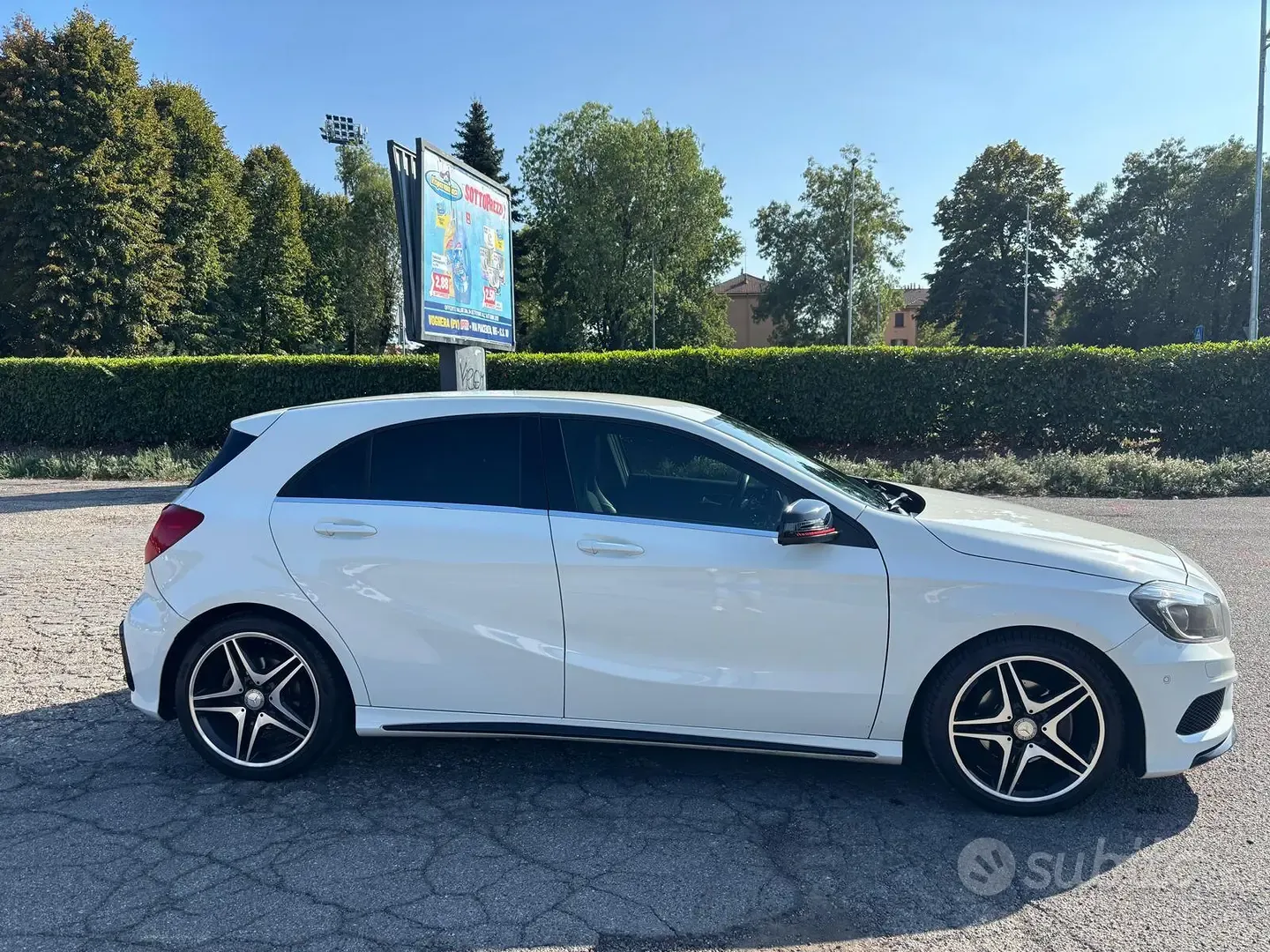 Mercedes-Benz A200