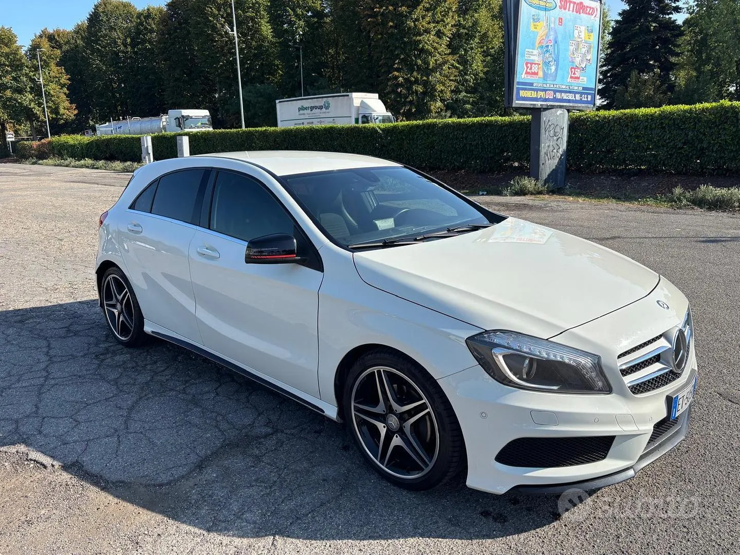 Mercedes-Benz A200 2014 photo 2