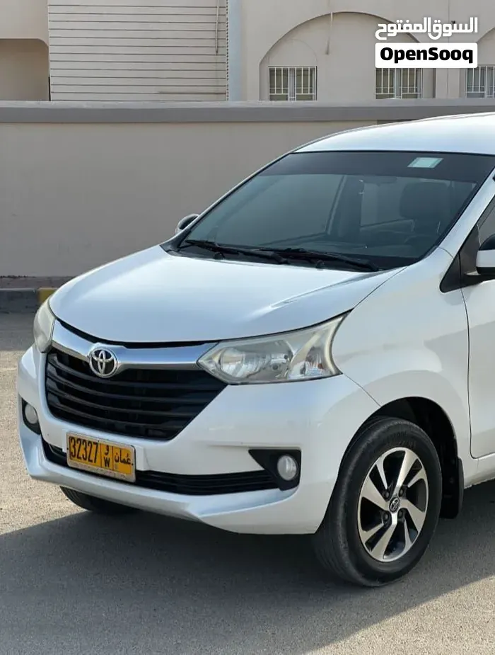 Toyota Hatchback 2018 photo 5