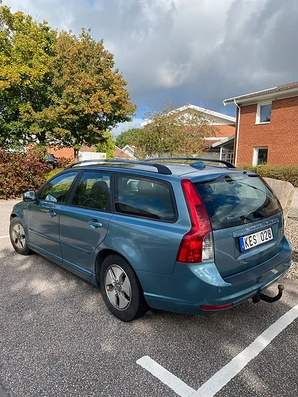 Volvo V50 2010 photo 2