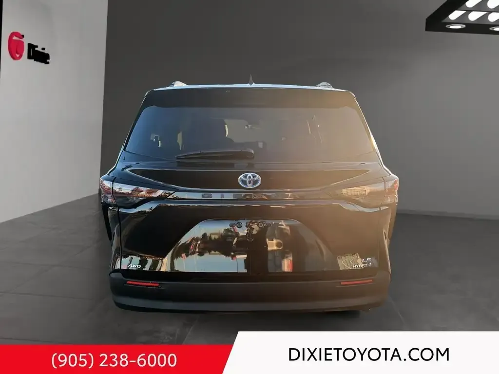 Toyota Sienna 2023 photo 5