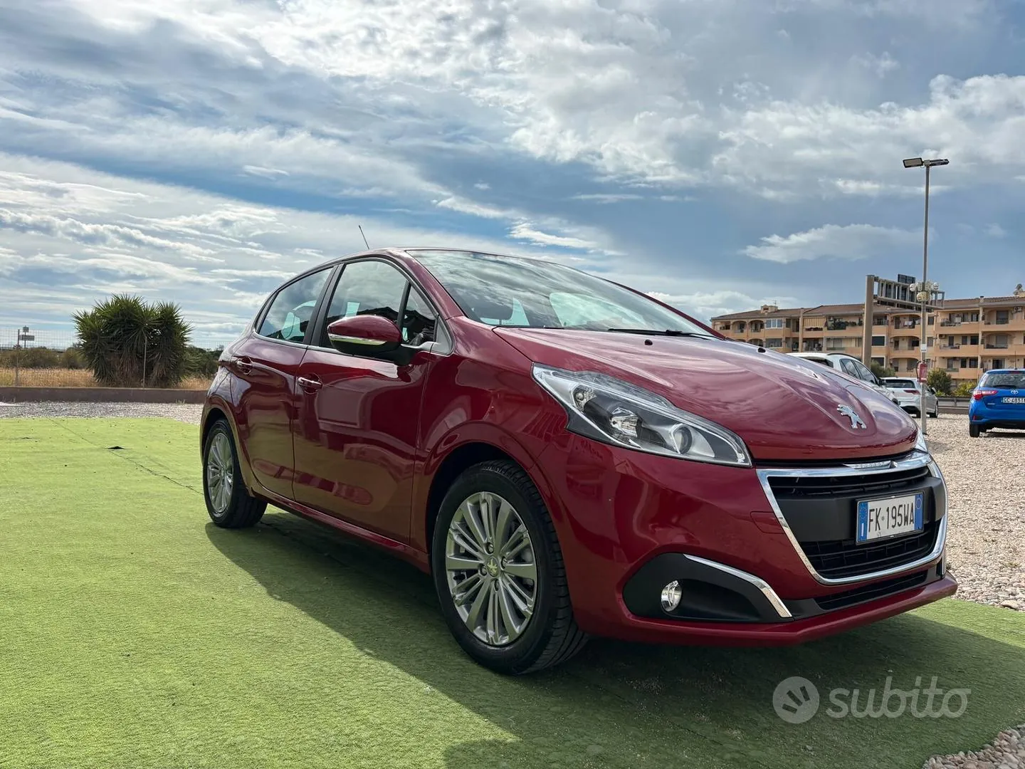 Peugeot 208 2017 photo 2