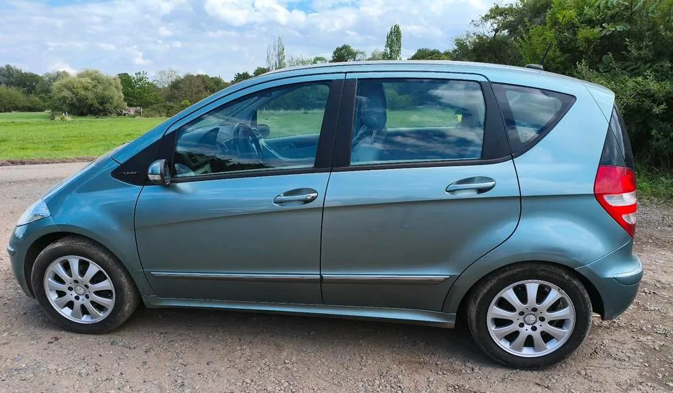 Mercedes-Benz A 200