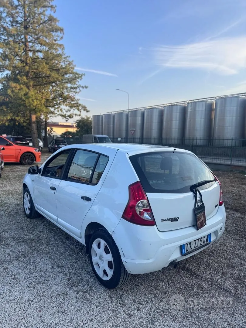 Dacia Sandero 2009 photo 5