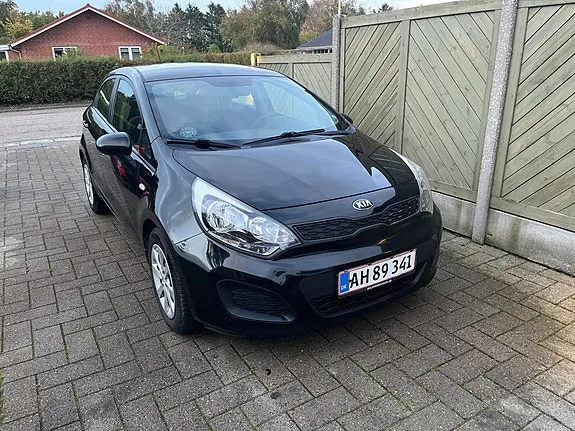 Kia Rio 2013 photo 3