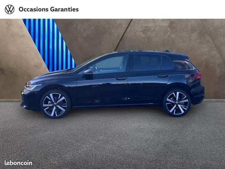 Volkswagen Golf 2025 photo 2