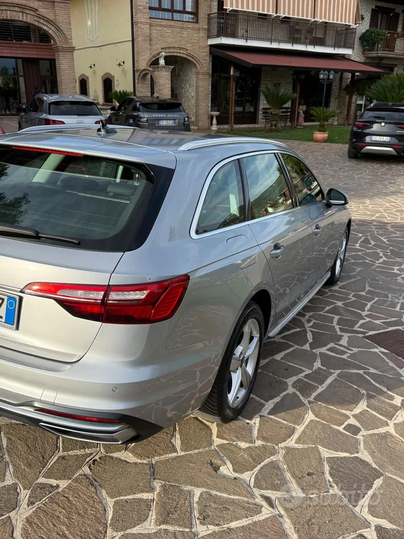 Audi A4 2022 photo 5