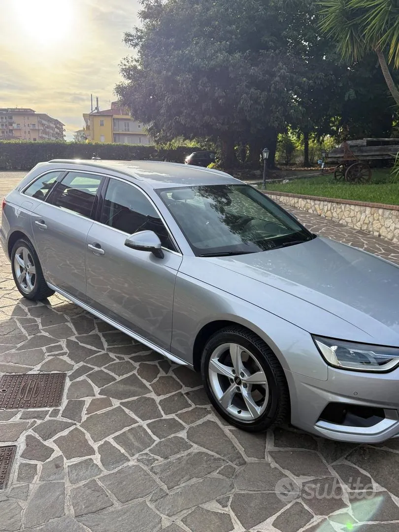 Audi A4 2022 photo 4
