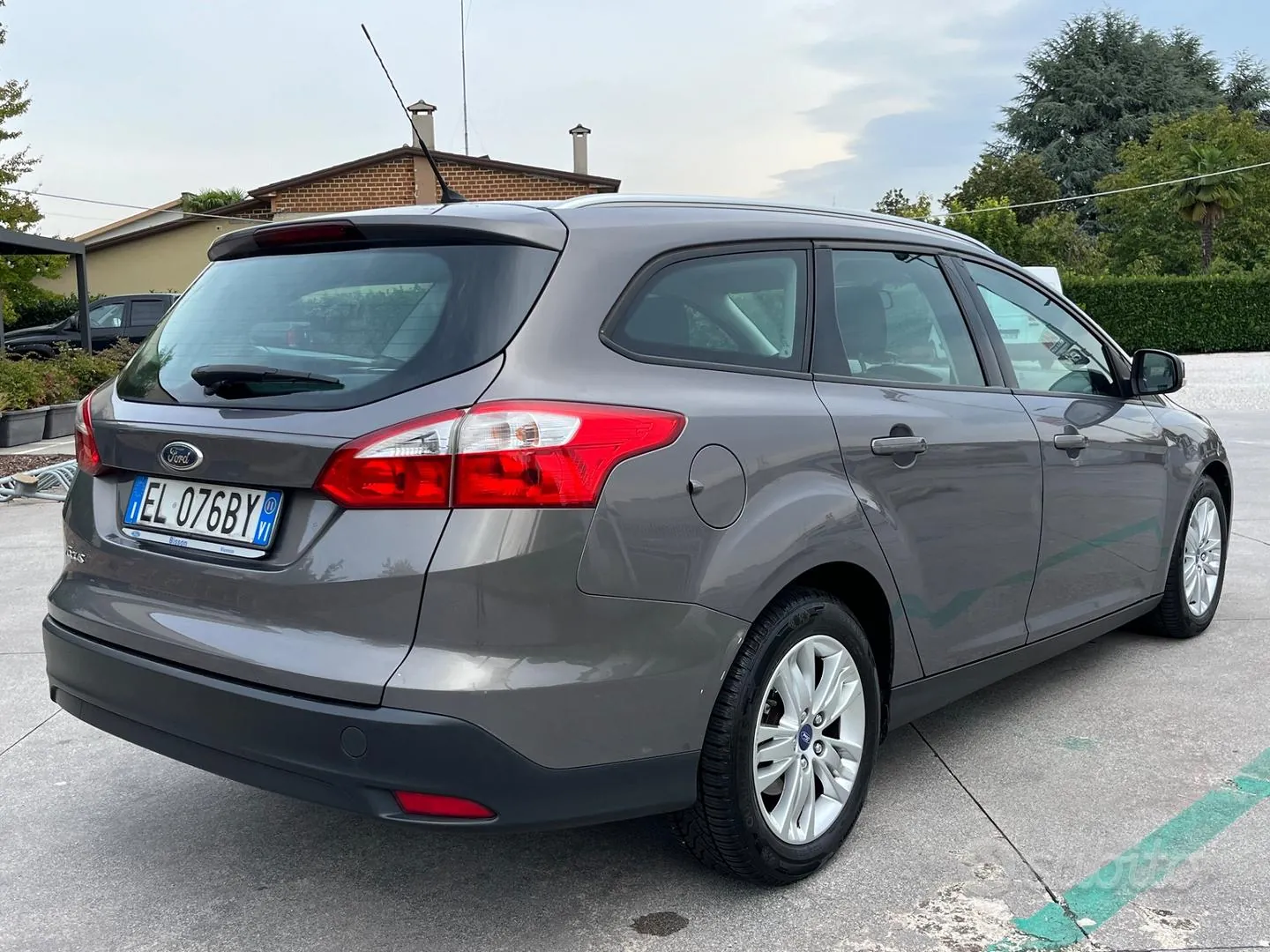 Ford Focus 2011 photo 5