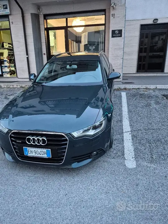 Audi A6 Avant 2012 photo 3