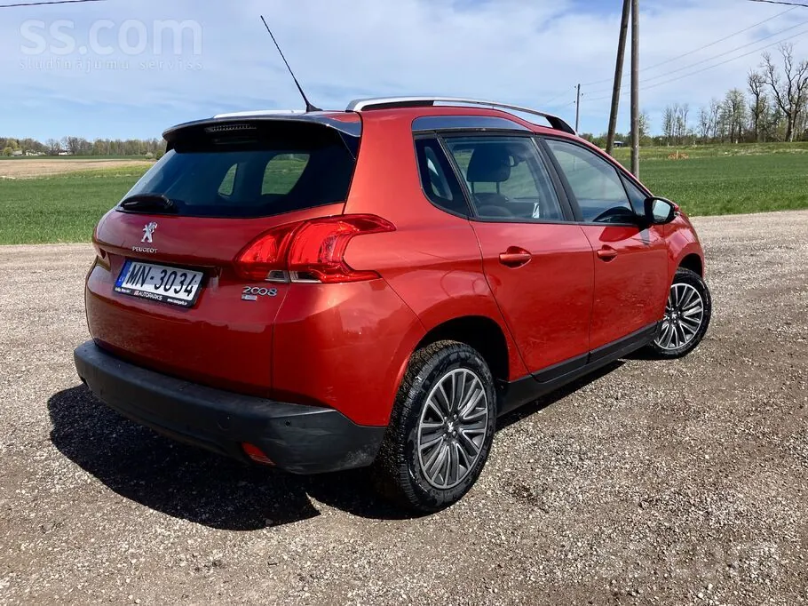 Peugeot 2008 2015 photo 3