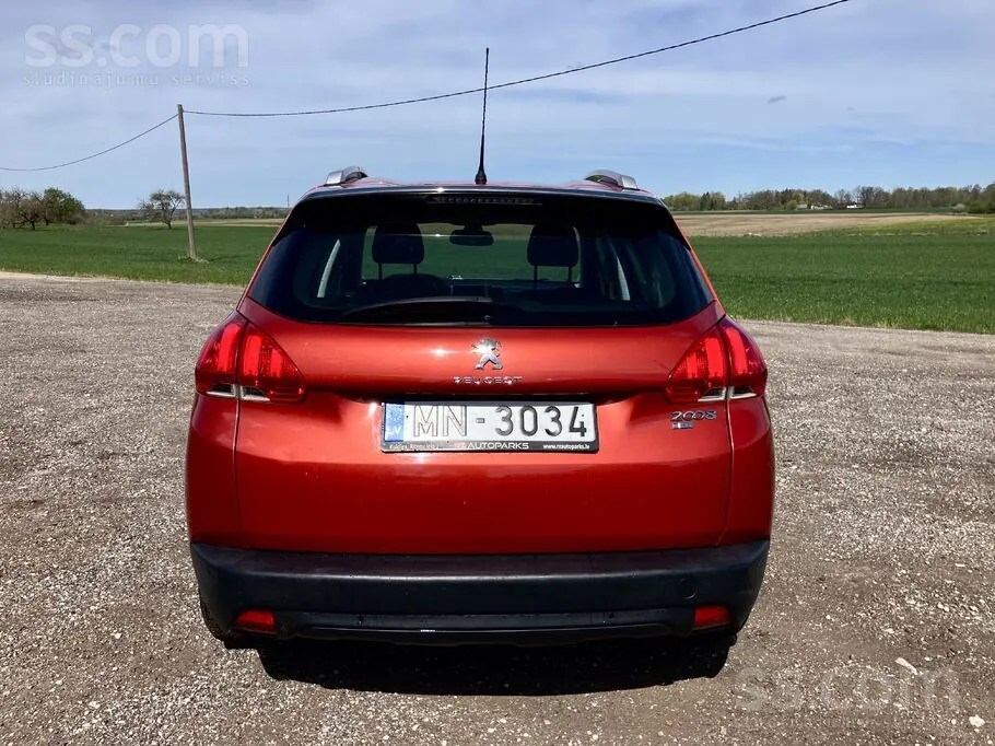 Peugeot 2008 2015 photo 4