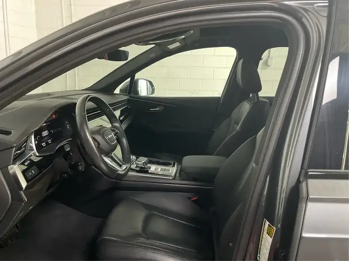Audi Q7 2021 photo 3