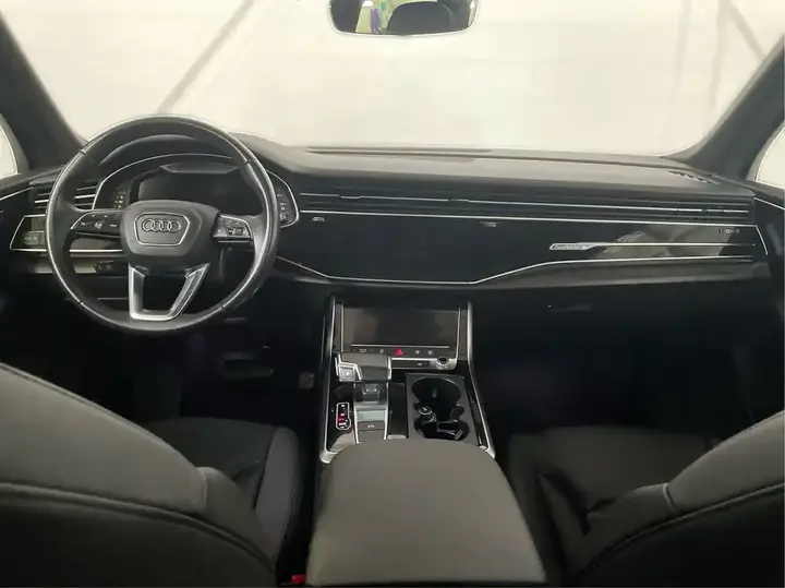 Audi Q7 2021 photo 5